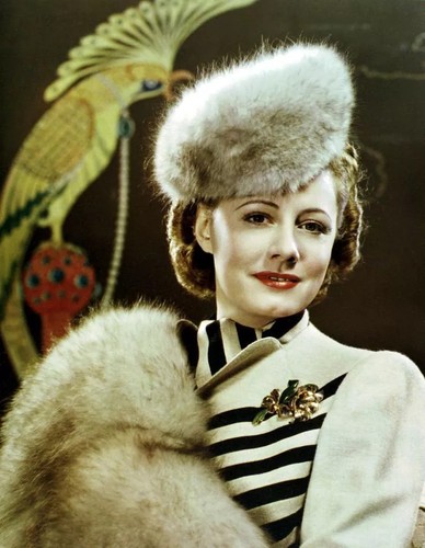 GLOSSY PHOTO PICTURE 4x6 Irene Dunne With Her Woolen Coat
