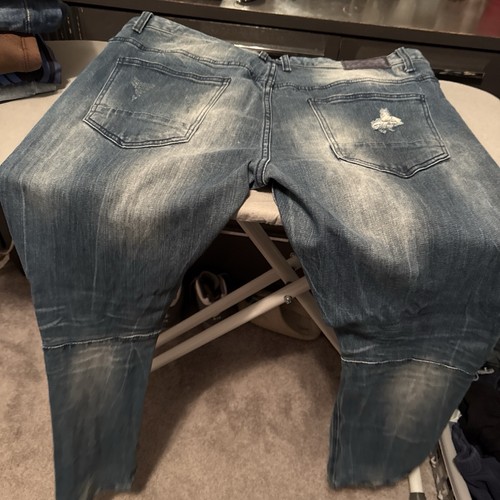 Men's Blue Light Wash Distressed Denim Jeans, Solid, 5-Pocket Design