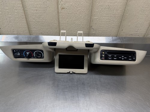 4C7T10E970AAW 00-05 Excursion Overhead Roof Console DVD Player Climate Control