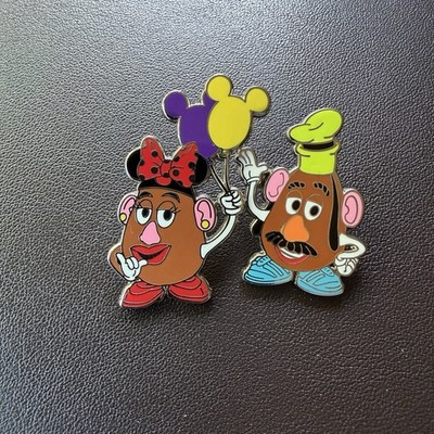 Disney official Mr & Mrs Potato Head pin, New! b1