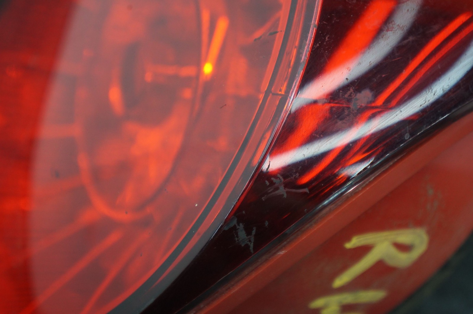 Rear Right Upper Tail Light Lamp OEM 226438 Ferrari California 2008-2014 *Note*