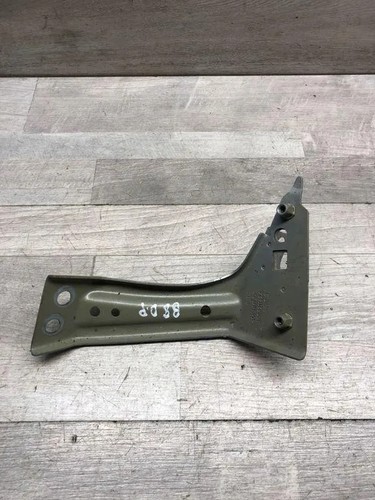 VW PASSAT Variant B8 3G5 Kotflügelhalter vorne rechts 3G0821142A 2.00 34993339