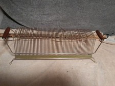Vintage MCM 60 Slot Metal Wire Tabletop Record Rack Gold Tone Wood Handles