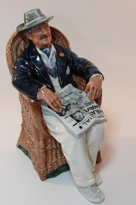 Royal Doulton 7 1/2'' sitzende Figur HN2677 Taking Things Easy 70er Jahre TOP