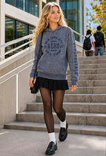 A ropostale Women  s L Gray Heathered Pullover Hoodie Logo City Graphic