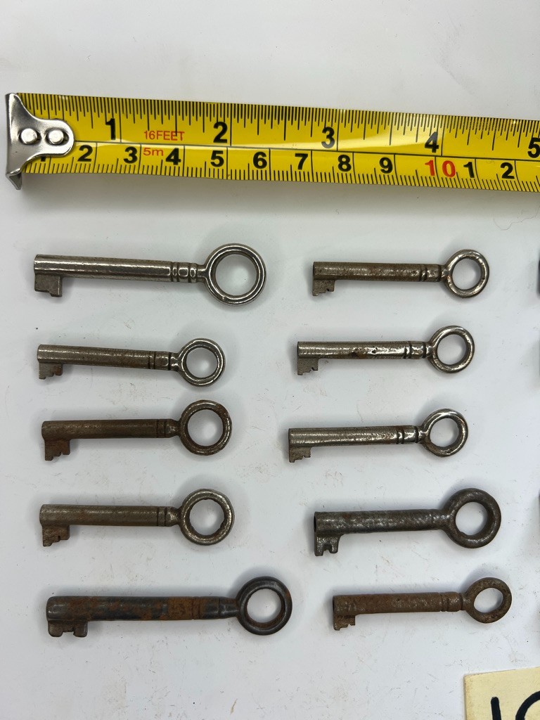 Picture 4 of 24