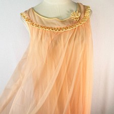 Vintage  Gossard Artemis  Peach Dreams Negligee Nightie  Made in USA  Sz M