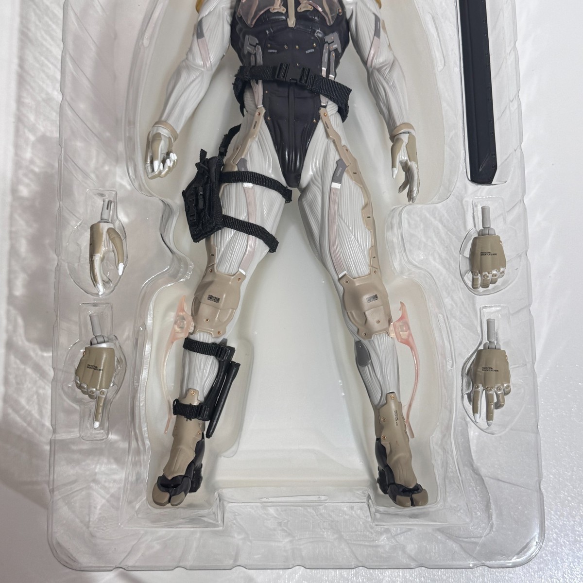 RAH Raiden Metal Gear Solid 4 Real Action Heroes Figure Doll