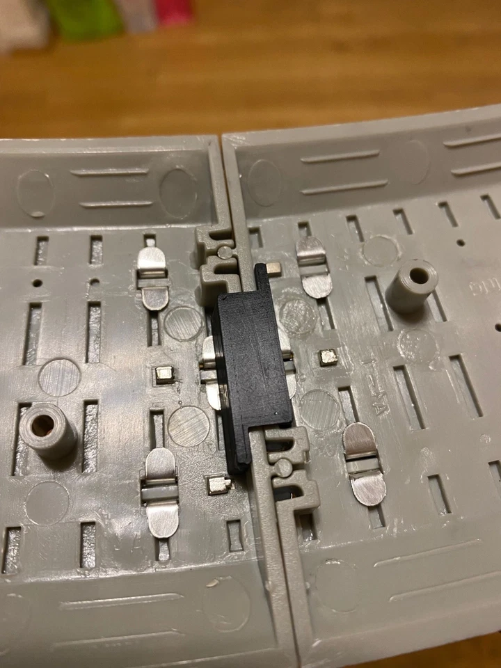 Lionel O gauge FasTrack 50 clips - Image 2 of 4