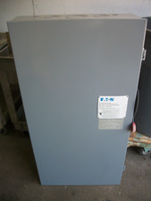 CUTLER-HAMMER DISCONNECT TYPE 1 DH325FGK 400AMP 240VOLT 3POLE FUSIBLE NOB REFURB