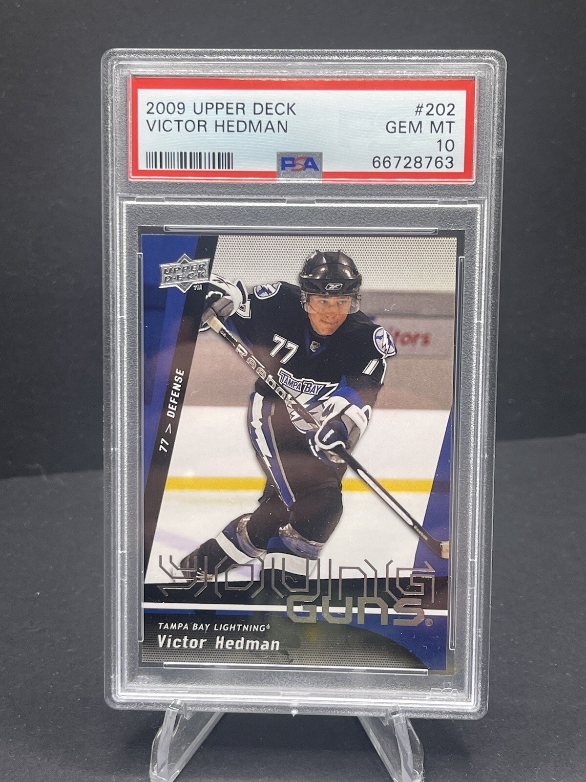 2009-10 VICTOR HEDMAN UPPER DECK YOUNG GUNS ROOKIE CARD #202 PSA 10 GEM MINT SP