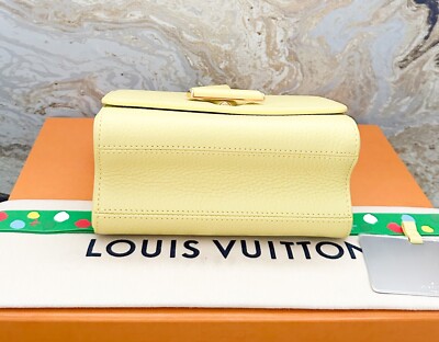 Louis Vuitton イエロー 円筒型 ハンドバッグ LOUIS VUITTON（ルイ・ヴィトン） スフロ 筒型 バレルバッグ 手提げ