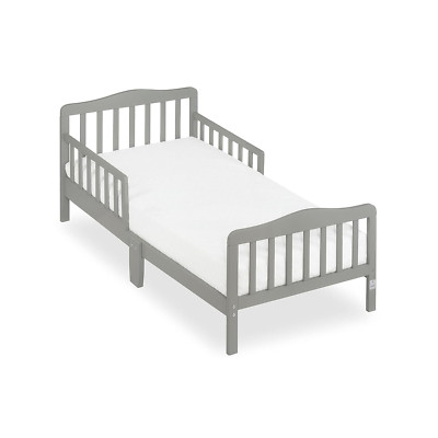 Cama infantil de diseño clásico Dream On Me en gris frío.