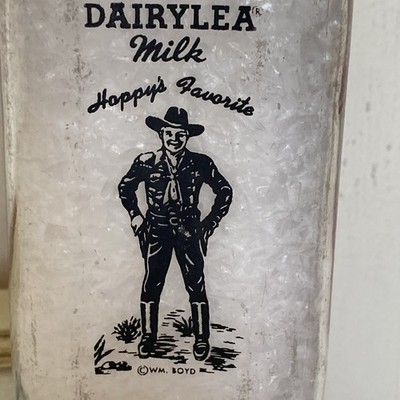 VINTAGE  HOPPY'S  FAVORITE  O'FALLON  ONE  Qt MILK  BOTTLE Dairy Lea Duraglas