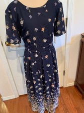 TALBOTS Navy Floral Border Print Short-Sleeve Midi Dress Size 10 V Neck Back
