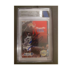 SkyBox Shaquille O'Neal Rookie Autographed Card #382 Beckett 10 Game Worn Patch