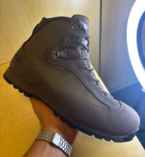 AKU British Army Issued Combat Militaria Boots UK 9M D.O.M. July 2018