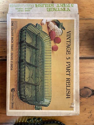 Vintage Indiana Glass co. 12 1/2" x 9" Olive Color 5 Part Relish Tray W/Box - Picture 6 of 7
