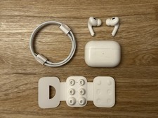 Apple AirPods Pro 2nd Generation MagSafe Char...