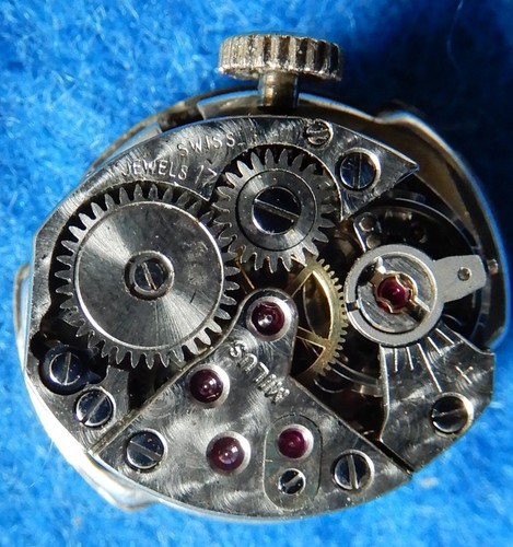 Woman's antique silver marcasite cocktail watch - Picture 11 of 14