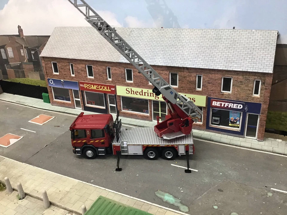 1/76 Tiny Diecast Scania Turntable Ladder 55M HKFSD (F6001) - Image 2 of 4