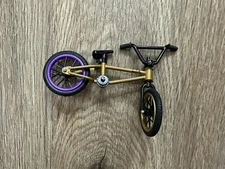 Vintage 2009 Flick Trix Spin Master Bike Shop Mongoose LTF S&M Gold Bicycle Toy