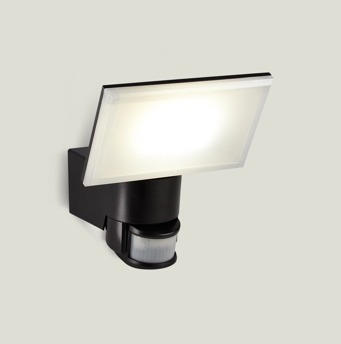 Small security 2024 light with sensor