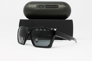 oakley targetline size