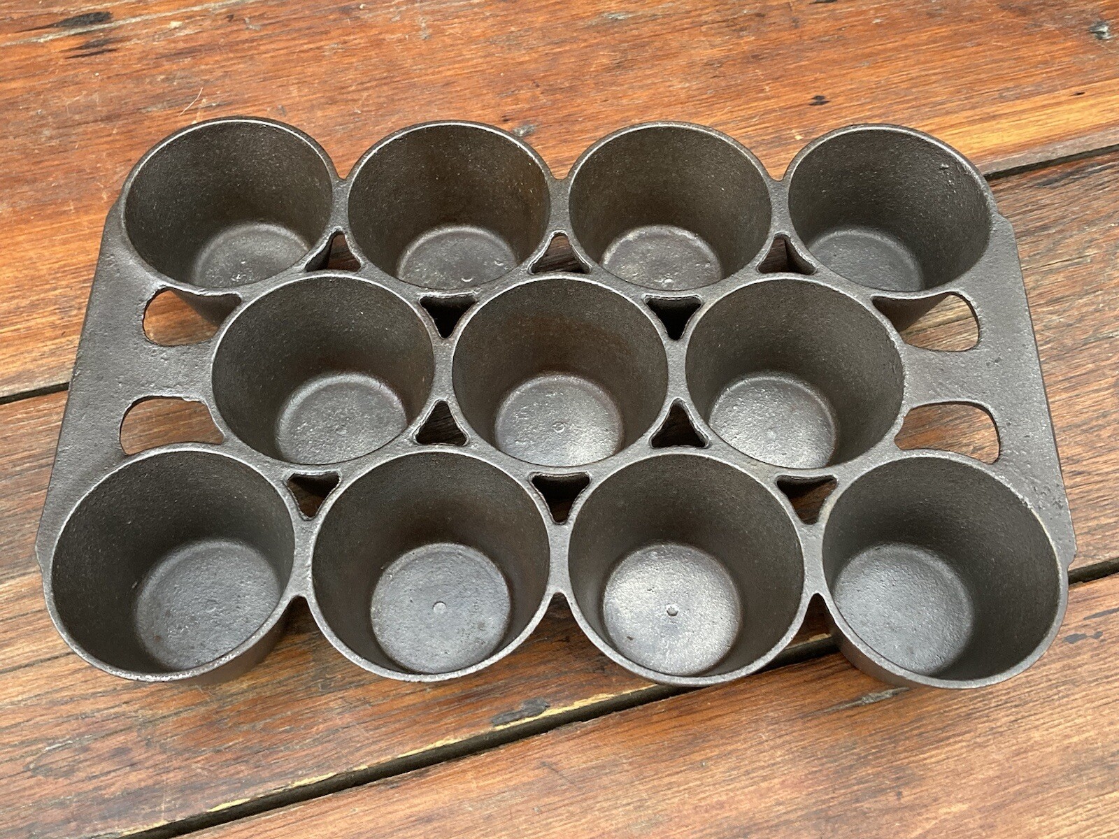 Pre Griswold Erie 10 Cast Iron Popover Pan eBay