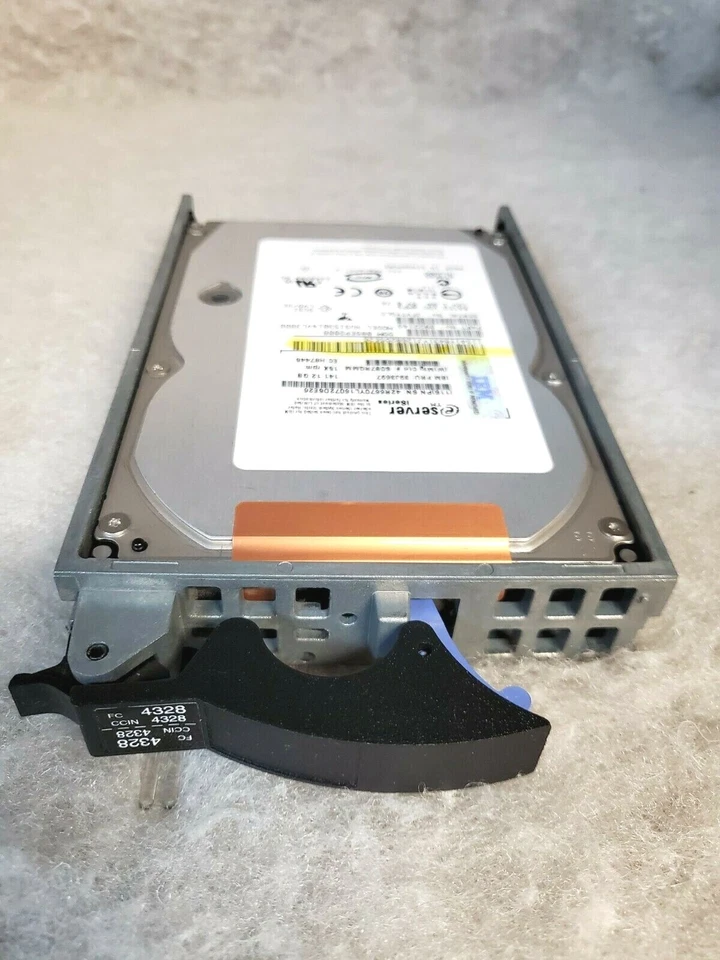 IBM HUS153014VL3800 42R6670 39J3697 141.12GB 15K 3.5" ULTRA  SCSI HDD - Image 2 of 3