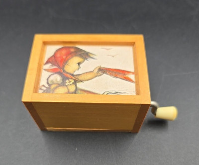 Rare Reuge Hummel Wooden Hand Crank Music Box Eine kleine Nachtmusik Mozart