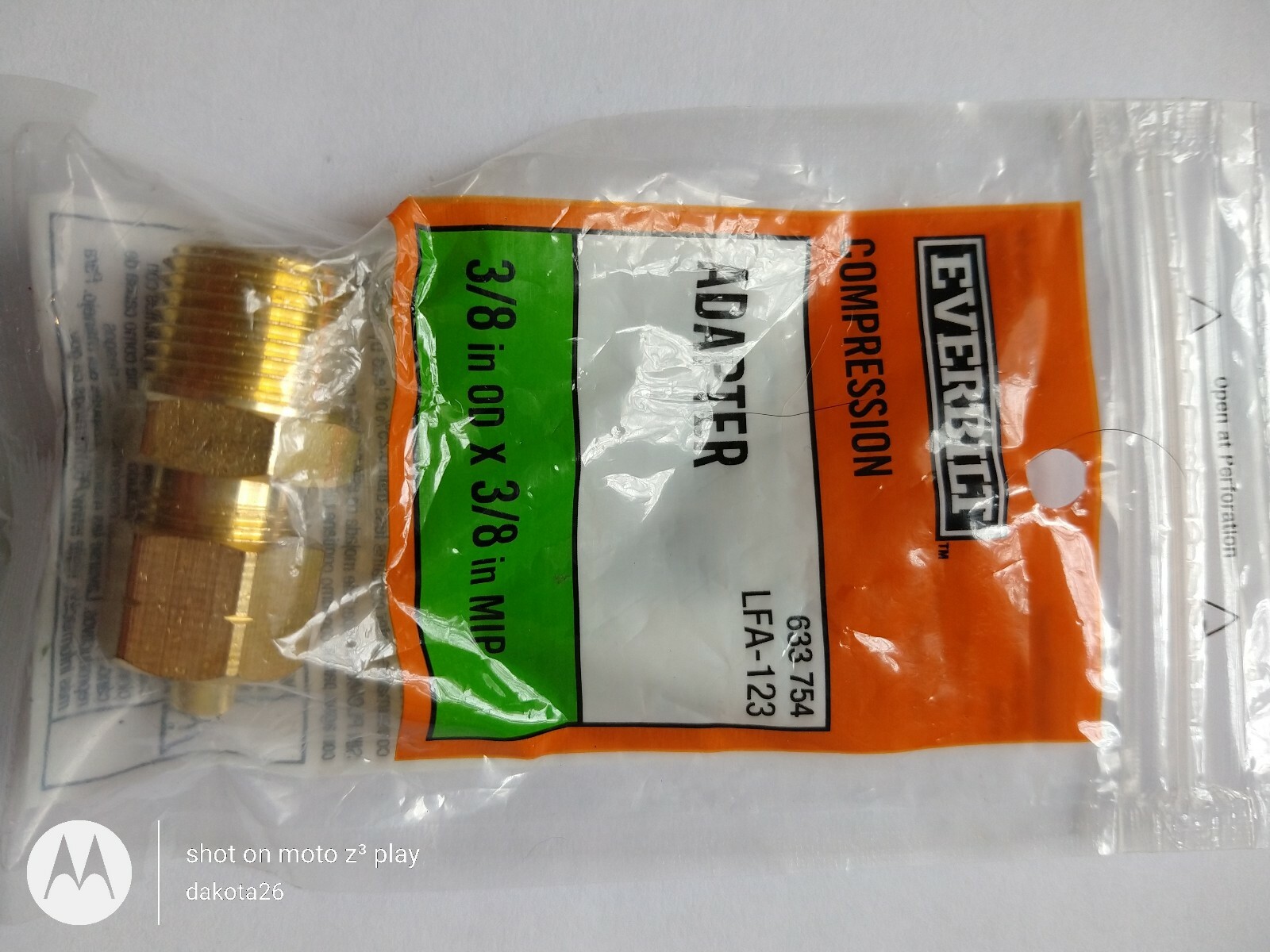 Everbilt Compression Adapter Fitting Pipe 3/8 OD x 3/8 MIP One Brass