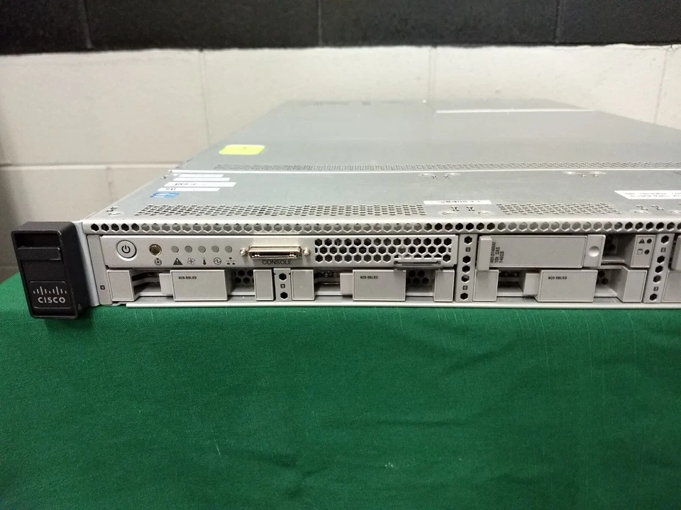 Cisco UCS C220 M3 2x Intel Xeon E5-2609 2.40 GHz 32 GB RAM UCSC-C220-M3SBE - Image 3 of 4