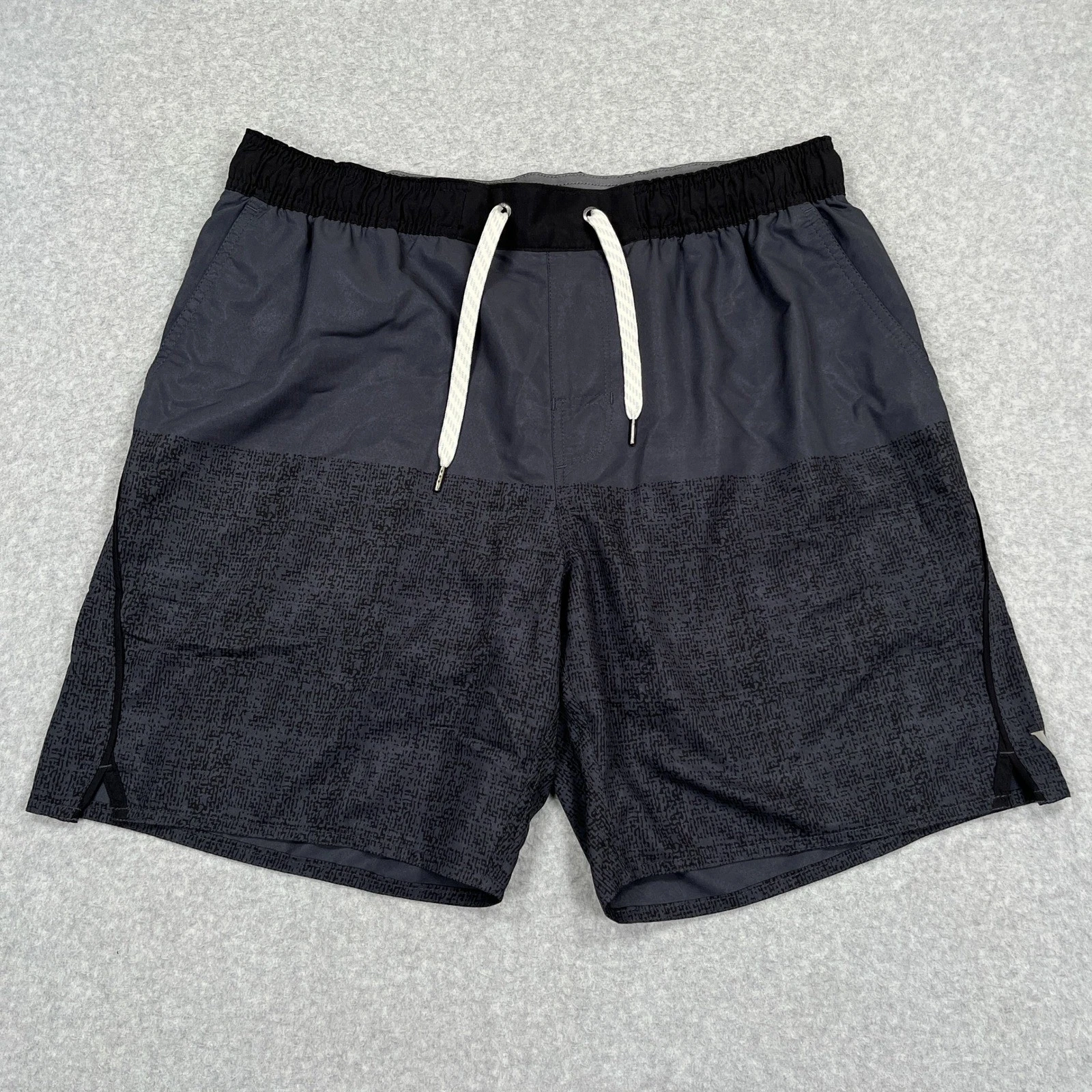 Vuori Trail Shorts Mens Large Gray Patterned Liner Athletic Gym Running V341