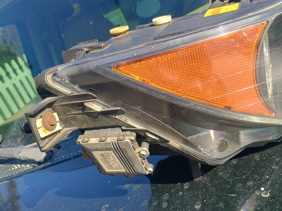 04-07 Lámpara Faro Xenón HID Adaptable Lado Derecho Pasajero BMW 650i 7165804 Foto 4 de 4