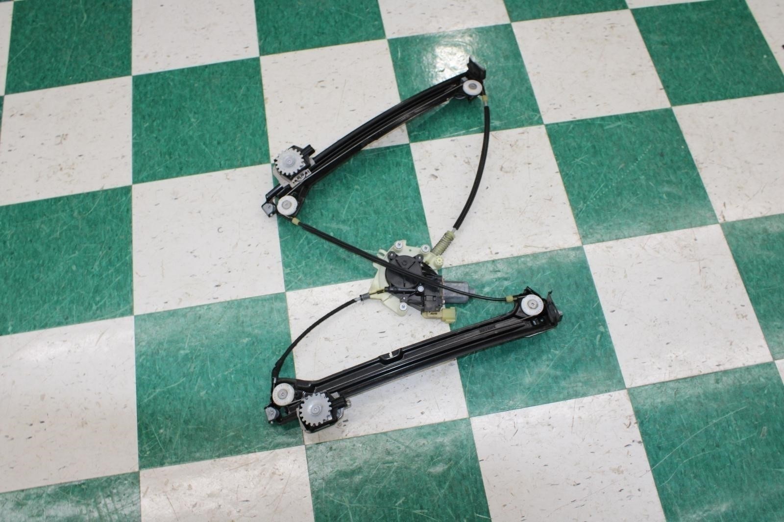 Maserati Ghibli 2014-2021 Rear Right Window regulator