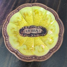 Vintage 1960’s Treasure Craft Maui Hawaii Yellow Souvenir Dish Bowl Ashtray