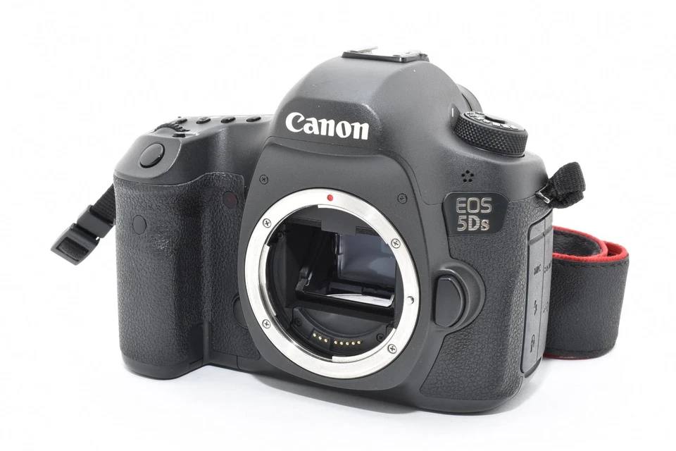 Canon EOS 5DS 50.6 MP DSLR Camera Body From JAPAN #2662484 - Image 2 of 4