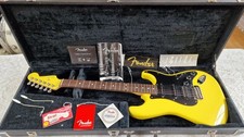 Fender Stratocaster HSS GRAFFITI YELLOW 1 di 100 FSR Edizione Limitata Rara Personalizzata