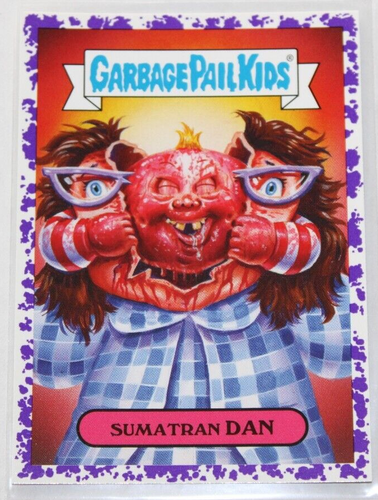 GARBAGE PAIL KIDS 2019 La Vendetta di Oh L'orrore-ibile VIOLA #6b "Sumatran Dan" - Foto 1 di 3