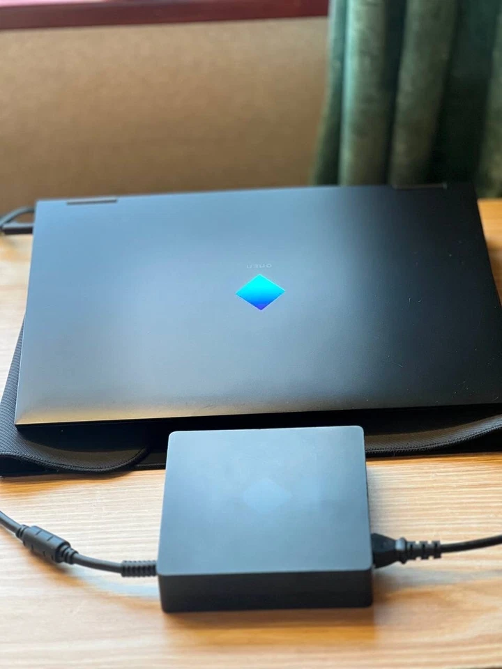 HP Omen 17-17.3" RTX3070 (135W) Intel Core i7-11800H, 4.60GHz Gaming Laptop - Image 2 of 4