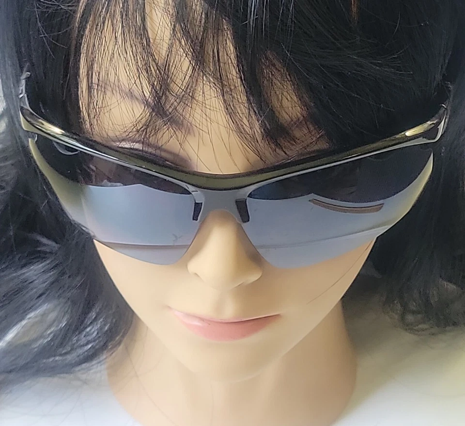 Foster Grant IronMan Wrap Sunglasses 100%UVA-UVB 1801 - Image 4 of 4