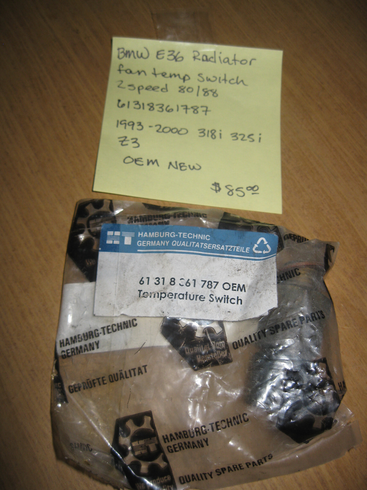 BMW 61318361787 E36 Radiator Fan Temp Switch 2 Speed 80/88 9300 325I