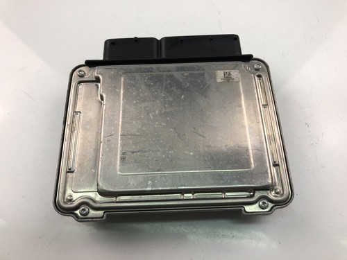 Q262 AUDI Engine Control Unit ECU 05E907309D 0261S21825 - Picture 4 of 4