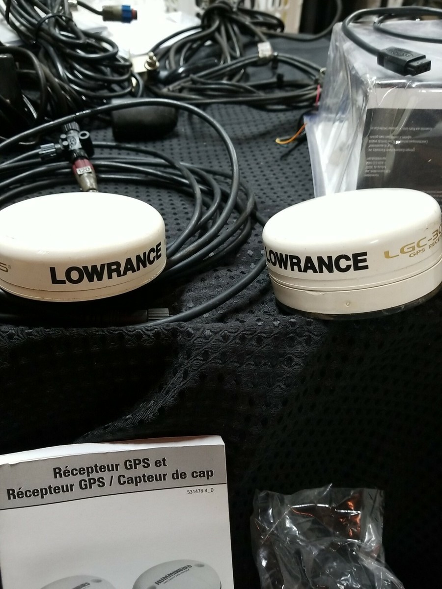 ルアー用品 LOWRANCE LMS-520c 2 Lowrance LMS-520c with 1 Lowrance Lms-332 pkg 2 gps 2