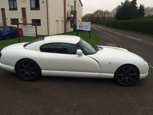 1997 TVR CERBERA PEARL WHITE 4.2 - Picture 2 of 12