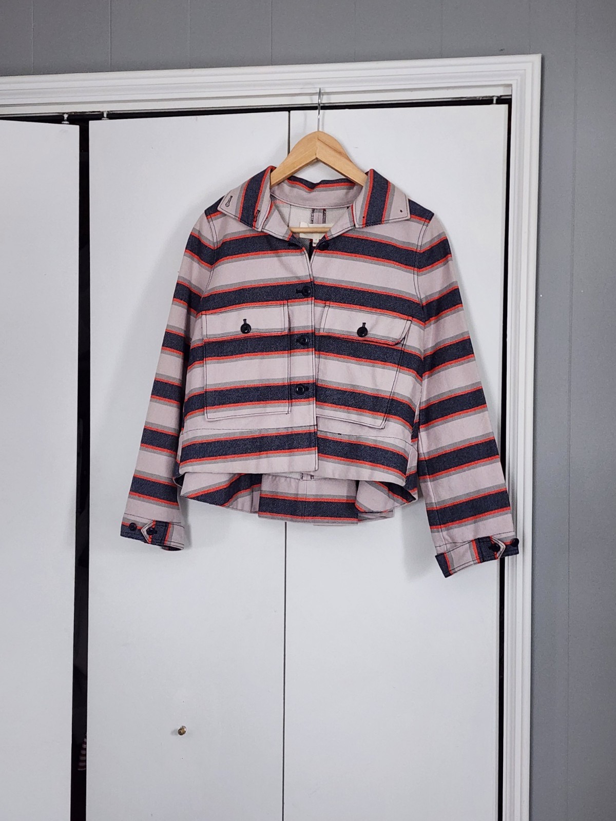 The Great Striped Button-Down Jacket Gray Small - image 1