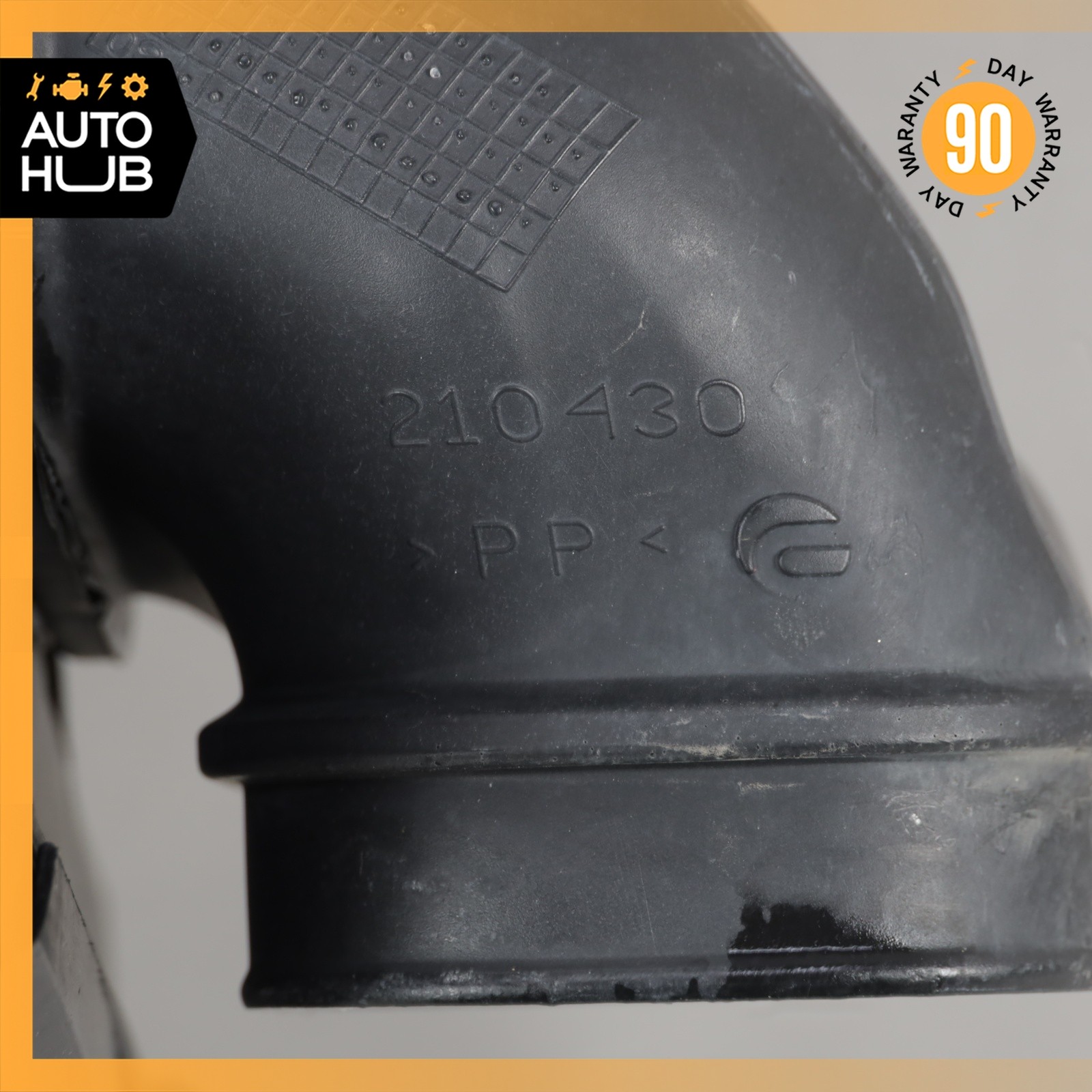 09-18 Maserati GranTurismo M145 Air Intake Cleaner Filter Housing Box OEM 66k