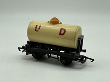 B5203 Tri-ang White UD Milk Tanker Wagon OO Gauge Play Worn Used