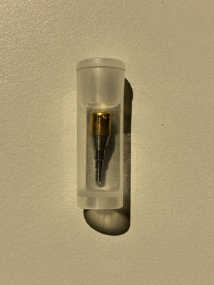  Straumann NC Locator abutment, H 4mm, coated Ti alloy overdenture